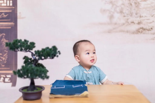 灌云宝宝喊肚子疼怎么回事